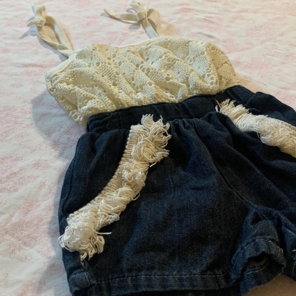 Cute Romper - Picture 2 of 3